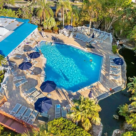 Park Shore Resort By Mike Z Rentals (Adults Only) Naples Exterior photo