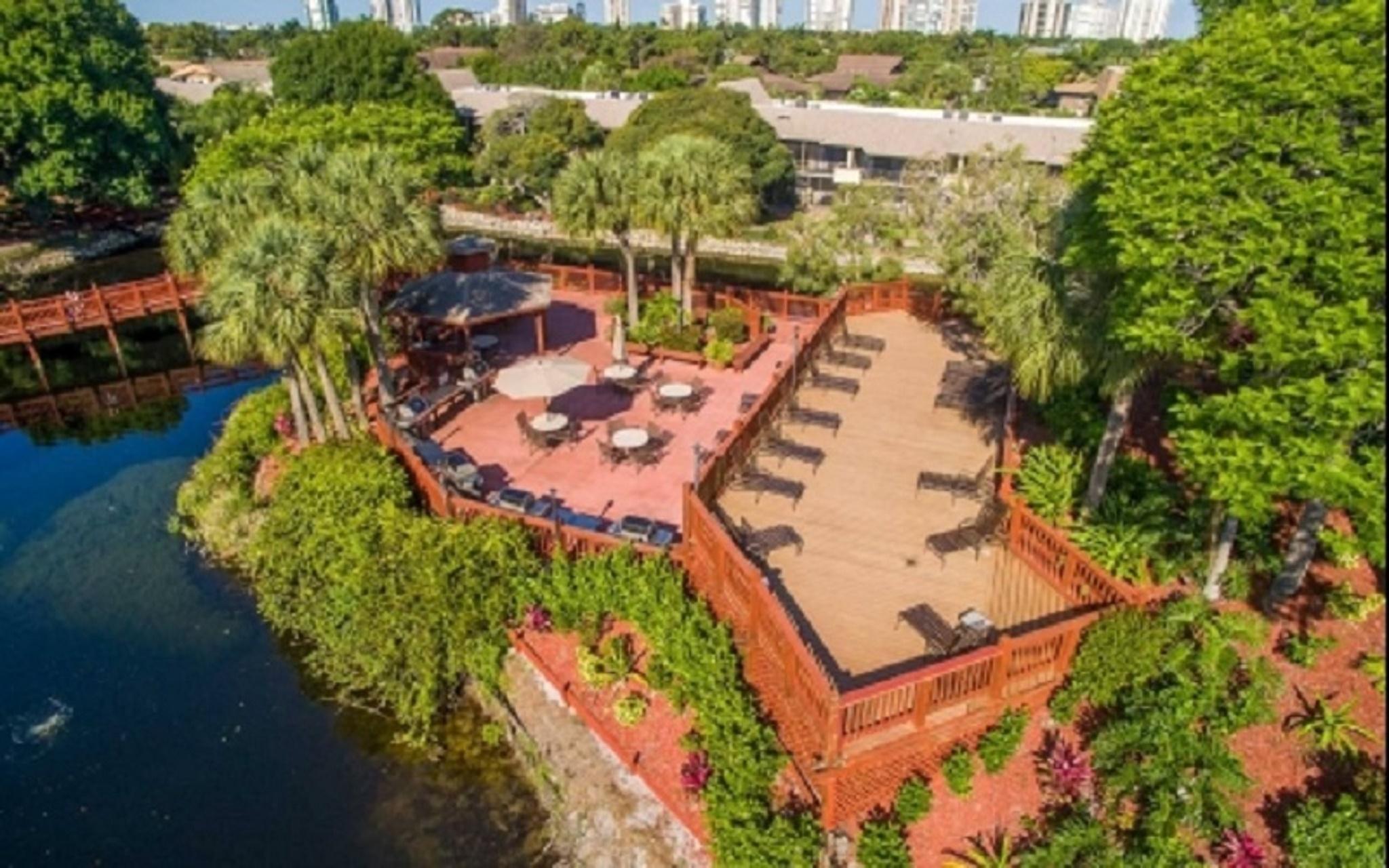 Park Shore Resort By Mike Z Rentals (Adults Only) Naples Exterior photo